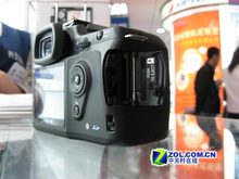 韩日混血儿 三星数码单反相机上市