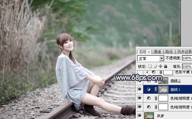 Photoshop打造淡调中性青绿色铁轨美女外景照片 图10