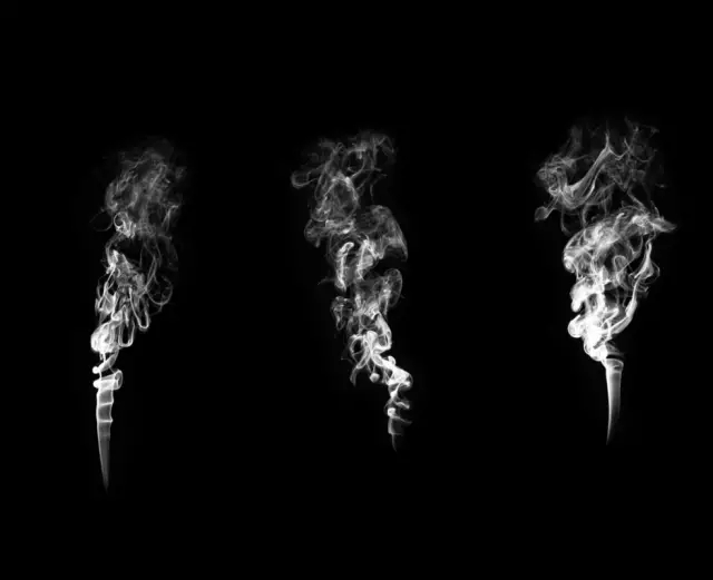 PS禁烟海报：如香烟一样慢慢燃烧的手